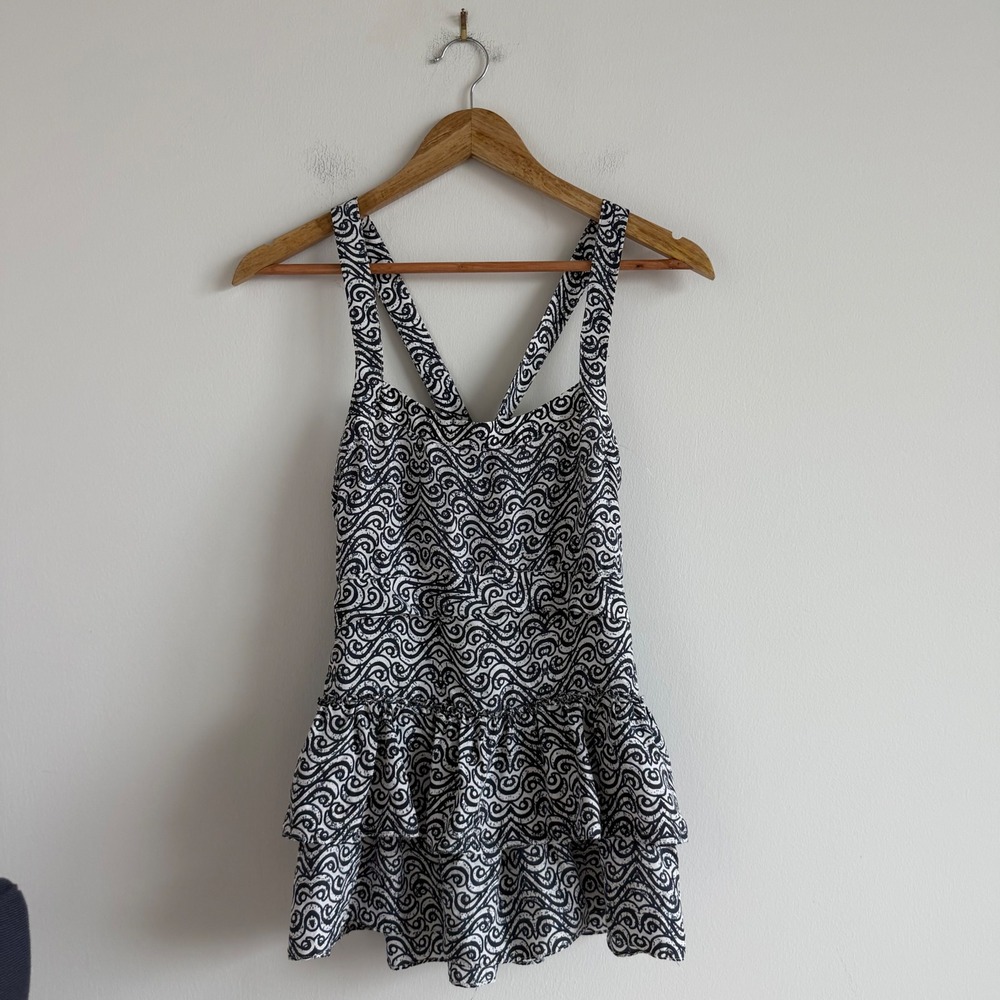 Banana Republic 100% Silk Allover Print Sleeveless Top